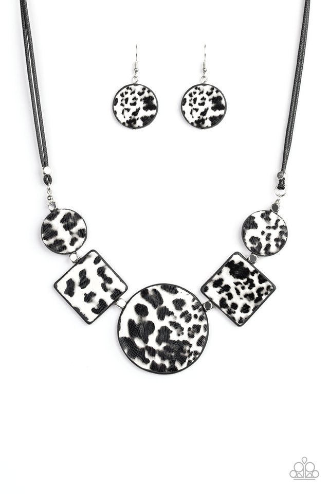 Here Kitty Kitty - White - Paparazzi Necklace Image