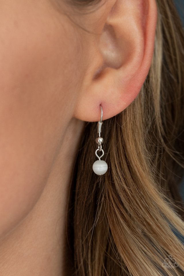 Fashion Flaunt - White - Paparazzi Necklace Image