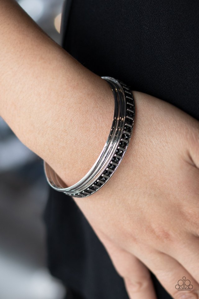 Flawless Flaunter - Black - Paparazzi Bracelet Image