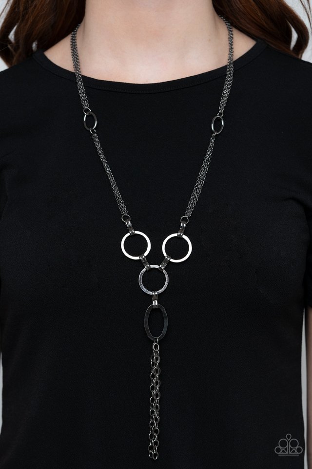 Metro Mechanics - Black - Paparazzi Necklace Image