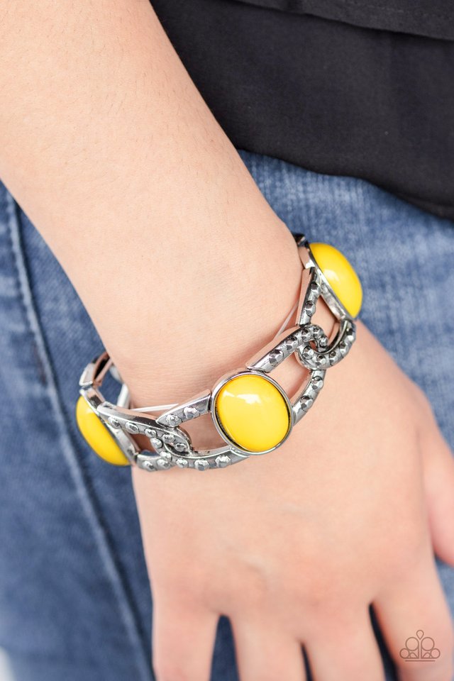 Dreamy Gleam - Yellow - Paparazzi Bracelet Image