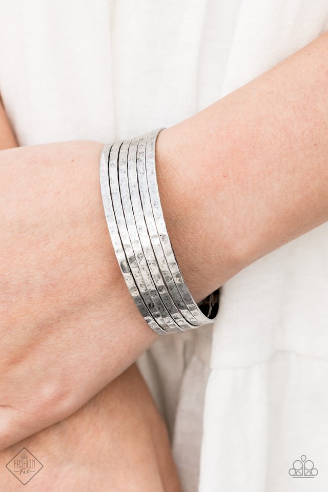 BAUBLE-Headed - Silver - Paparazzi Bracelet Image