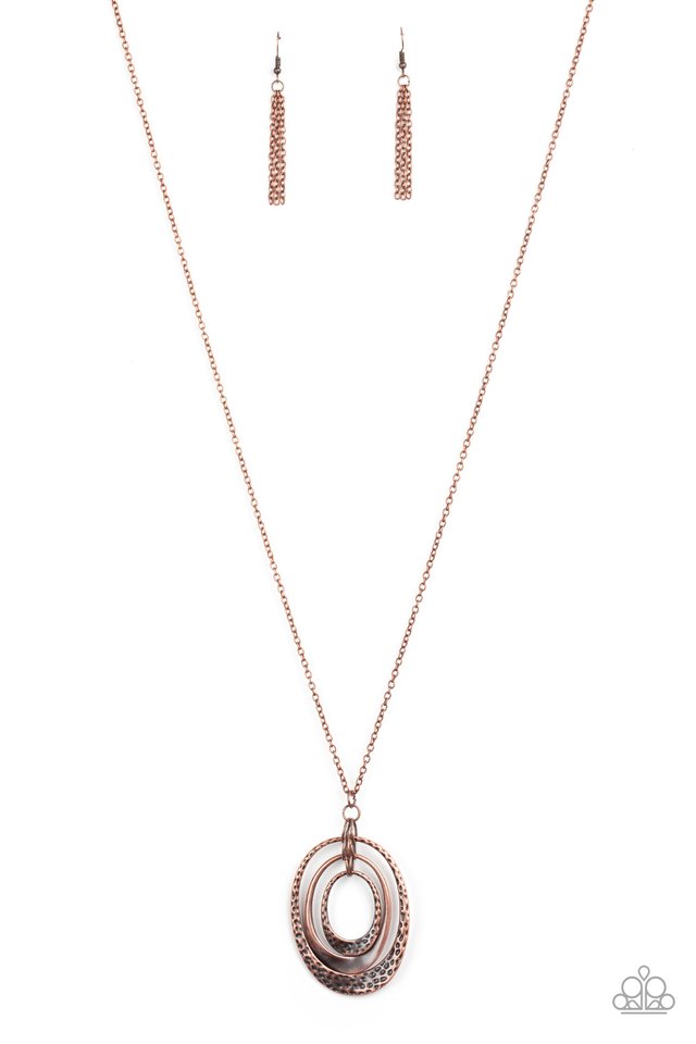 Dizzying Decor - Copper - Paparazzi Necklace Image