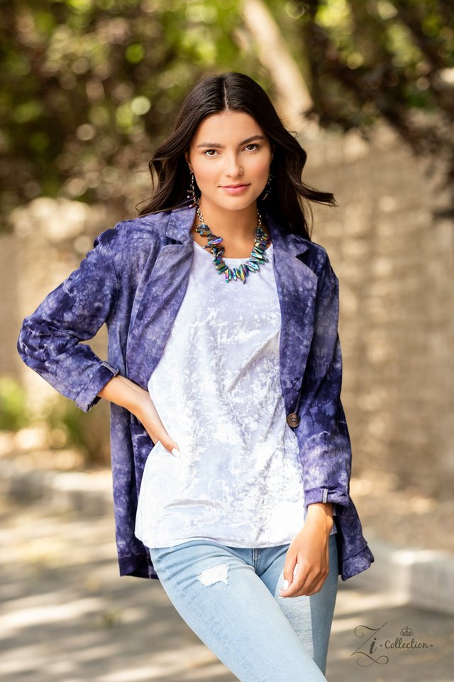 Charismatic - Paparazzi Necklace Image