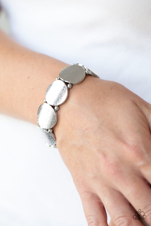 Metallic Spotlight - Silver - Paparazzi Bracelet Image