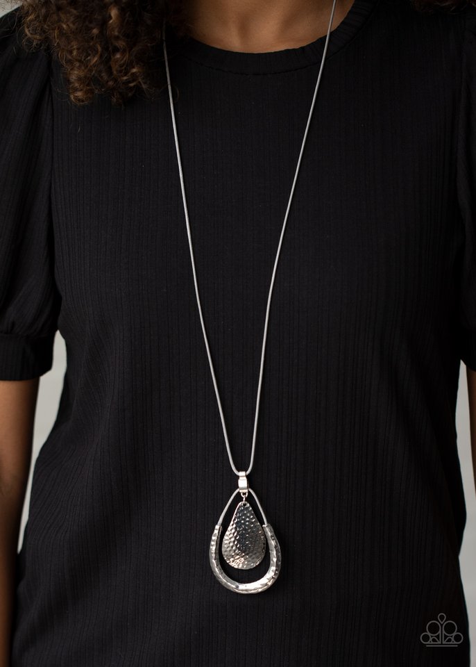 Texture Trekker - Silver - Paparazzi Necklace Image