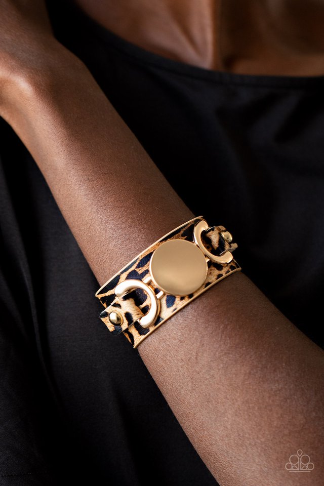 Your Claws are Showing - Gold - Paparazzi Bracelet Image