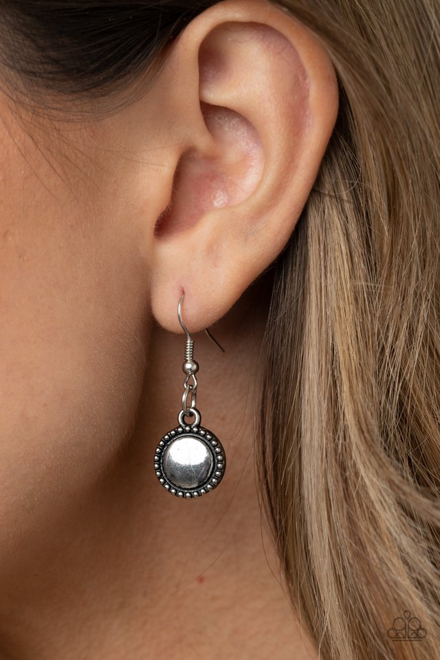 Ruler of The Roost - Red - Paparazzi Necklace Image