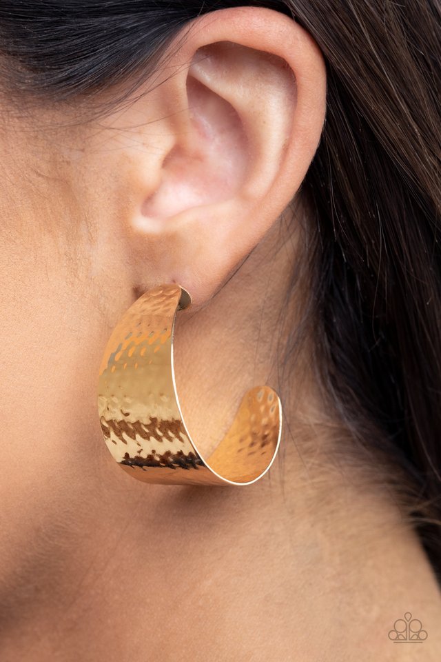 Flatten The Curve - Gold - Paparazzi Earring Image