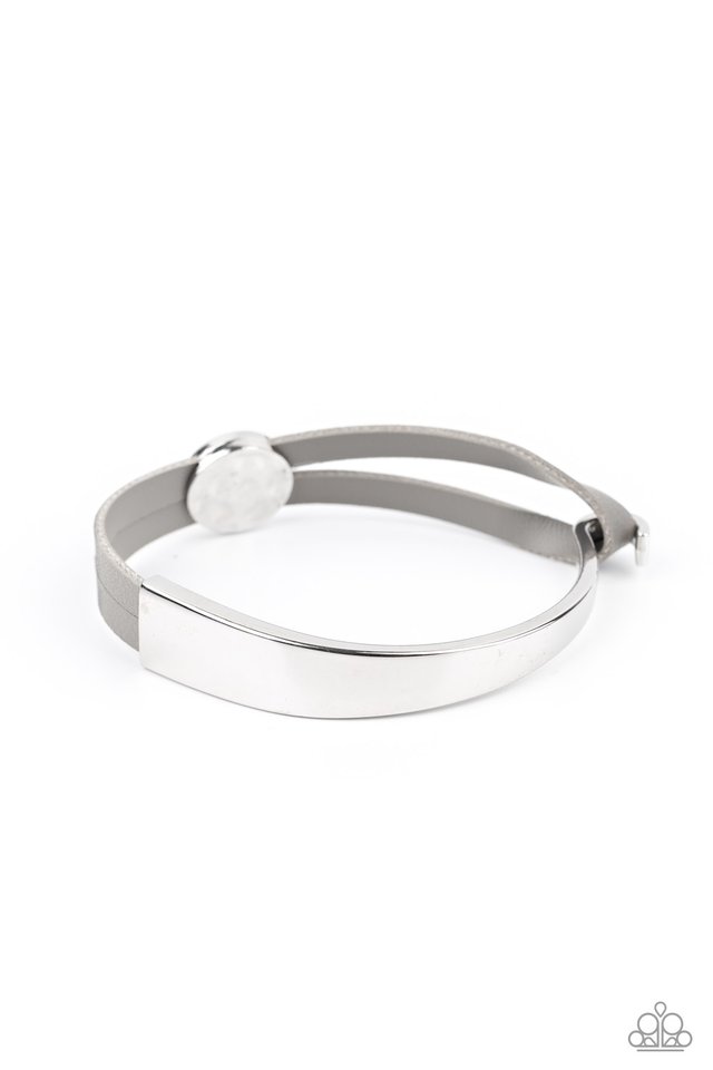 A Notch Above The Rest - Silver - Paparazzi Bracelet Image