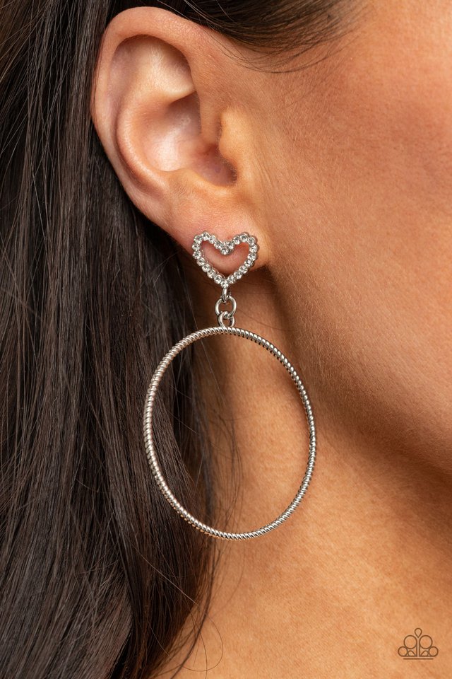 Love Your Curves - White - Paparazzi Earring Image