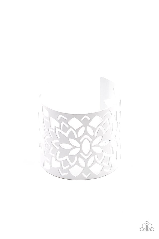 ​Hacienda Hotspot - White - Paparazzi Bracelet Image
