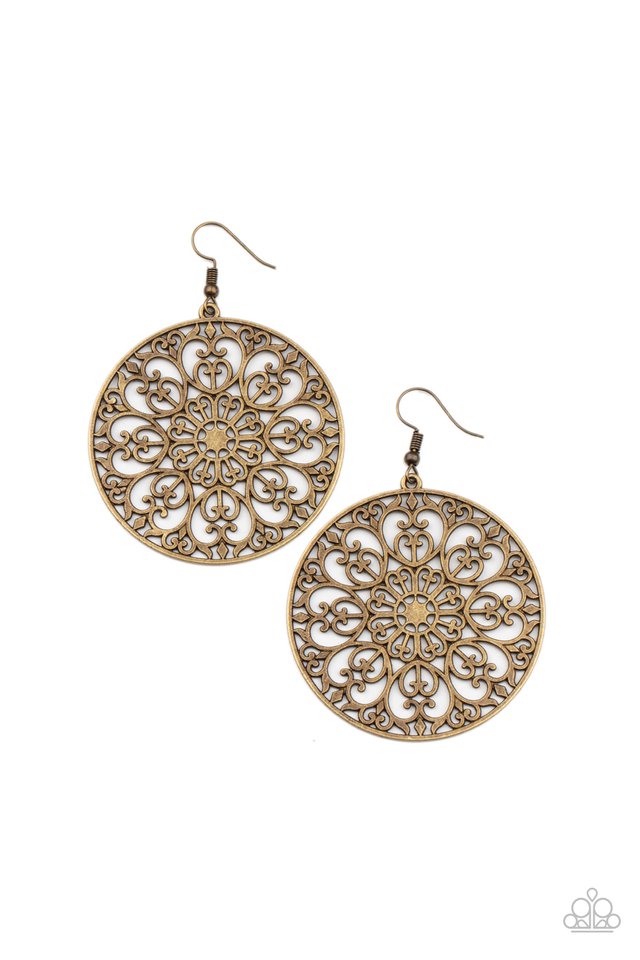 Make A MANDALA Out Of You - Brass - Paparazzi Earring Image