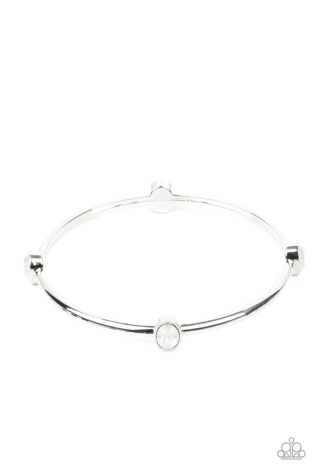 Gleam-Getter - White - Paparazzi Bracelet Image