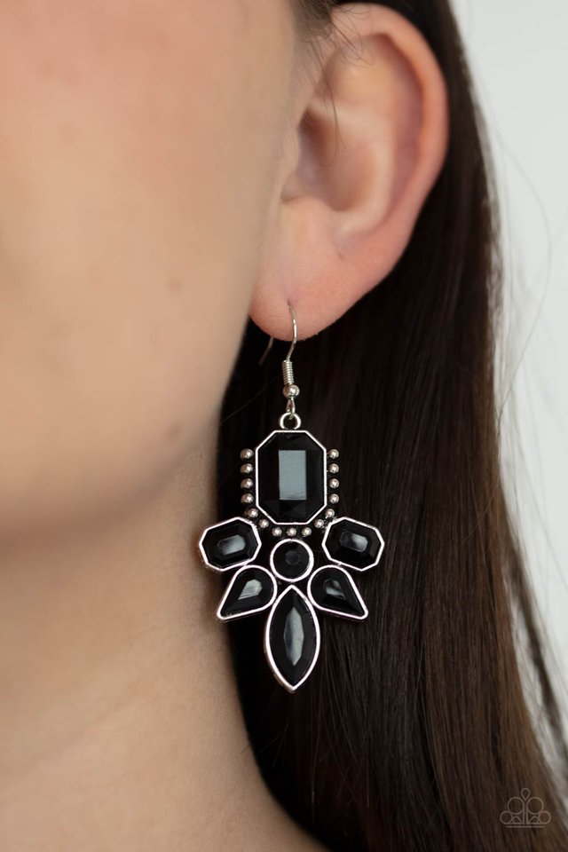 Vacay Vixen - Black - Paparazzi Earring Image