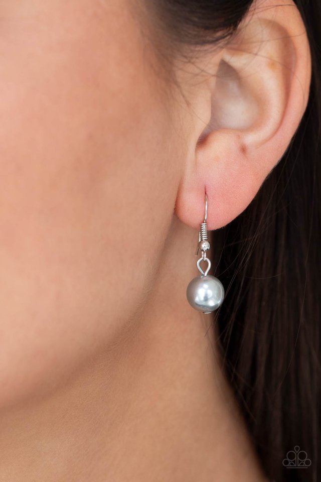 New Age Knockout - Silver - Paparazzi Necklace Image