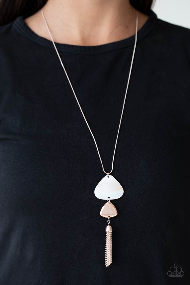 TIDE You Over - Rose Gold - Paparazzi Necklace Image