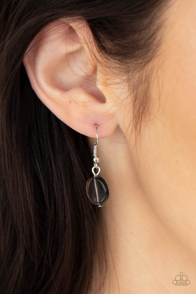 Light-Scattering Luminosity - Black - Paparazzi Necklace Image