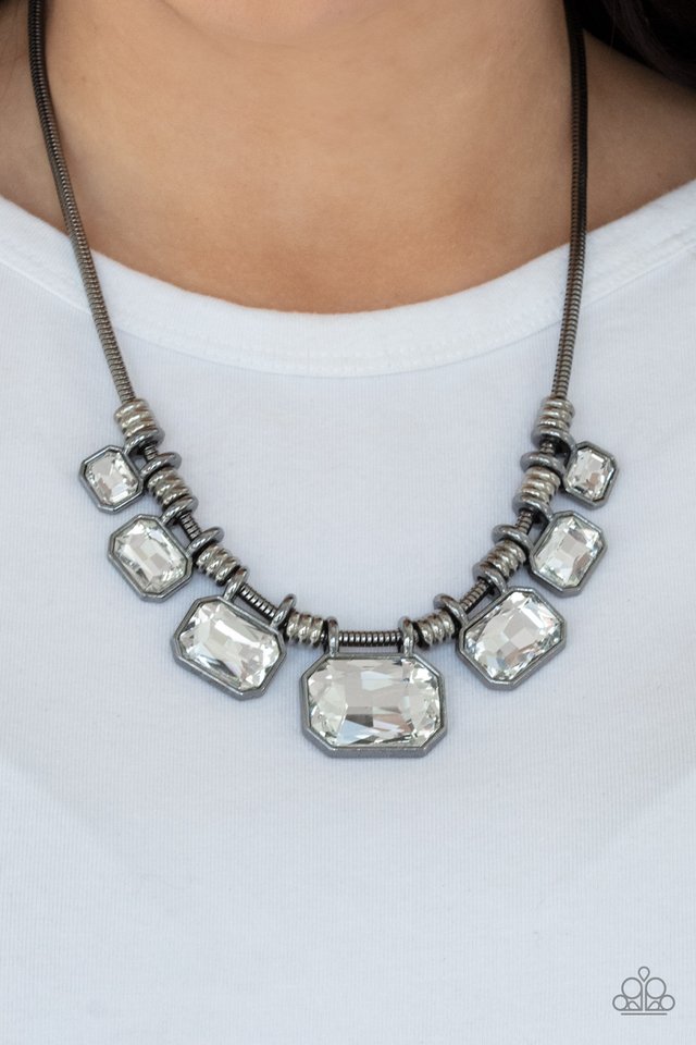 Urban Extravagance - Black - Paparazzi Necklace Image