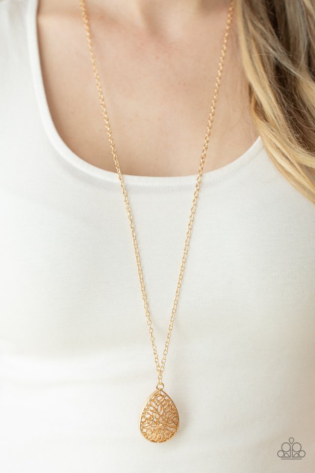 ​Garden Estate - Gold - Paparazzi Necklace Image