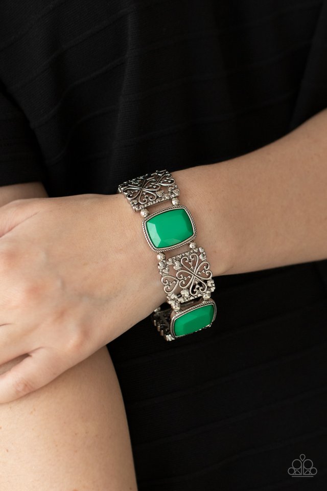 Colorful Coronation - Green - Paparazzi Bracelet Image