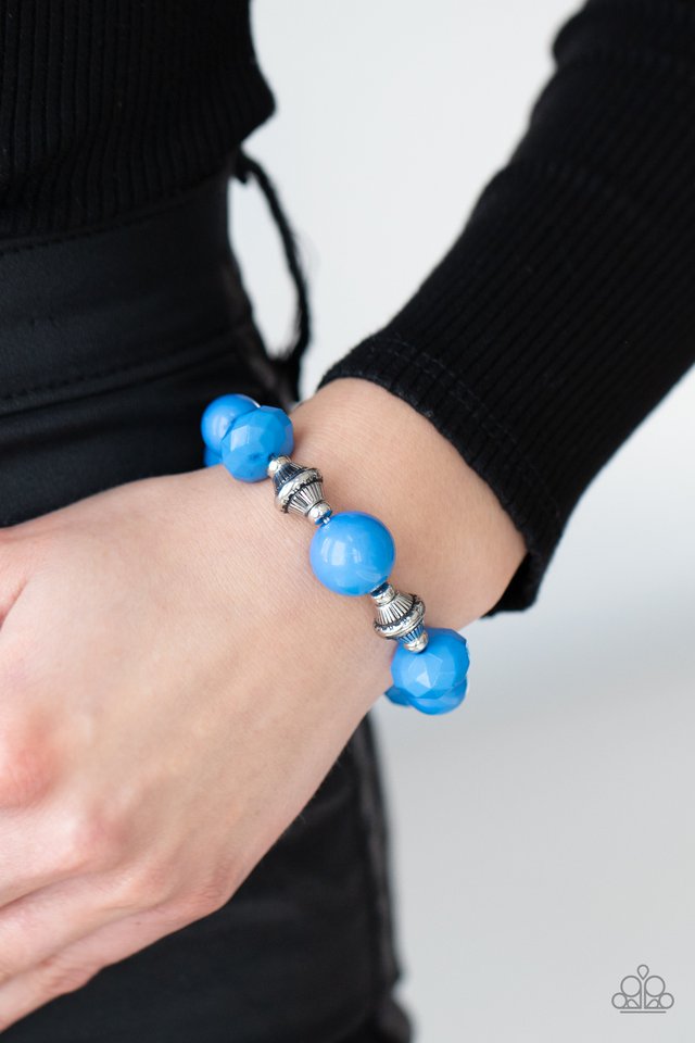 ​Day Trip Discovery - Blue - Paparazzi Bracelet Image