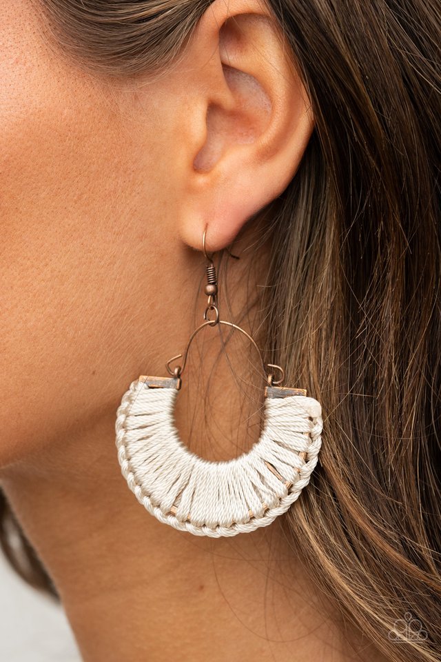 Threadbare Beauty - Copper - Paparazzi Earring Image