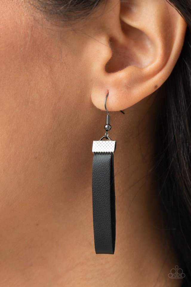 ​Majorly Moonstruck - Black - Paparazzi Necklace Image