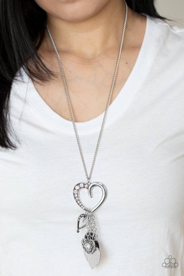​Flirty Fashionista - Black - Paparazzi Necklace Image