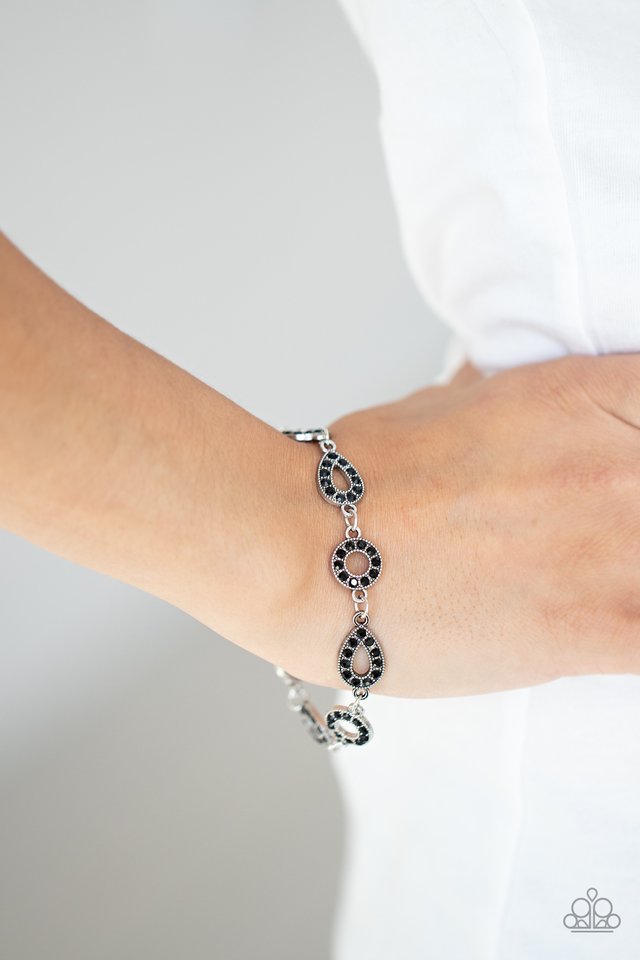 Royally Refined - Black - Paparazzi Bracelet Image