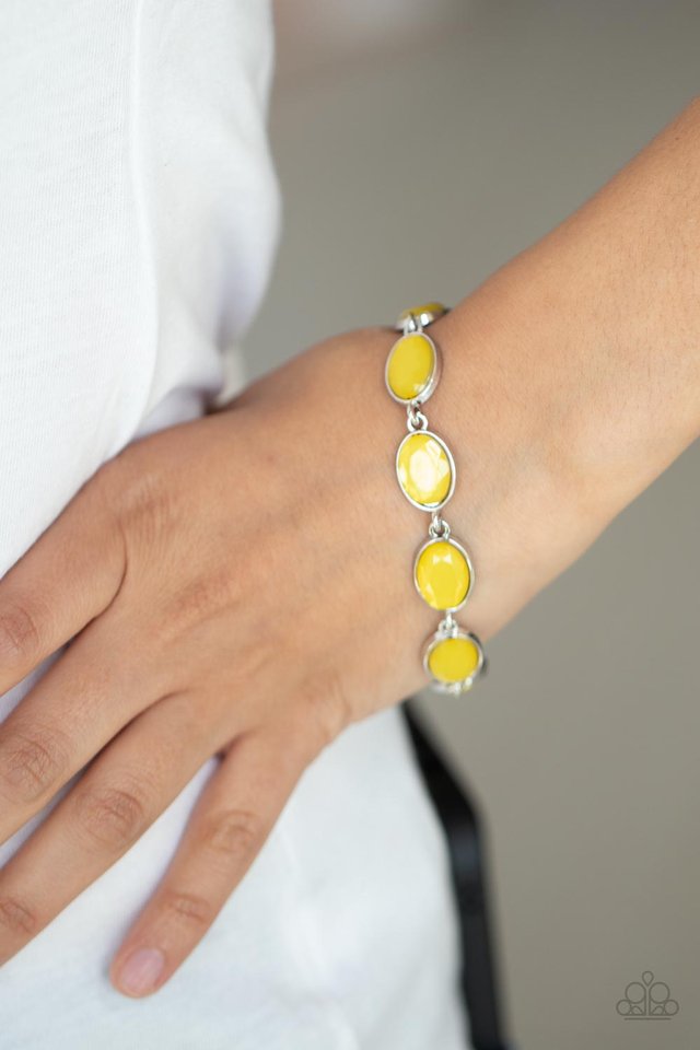 Smooth Move - Yellow - Paparazzi Bracelet Image