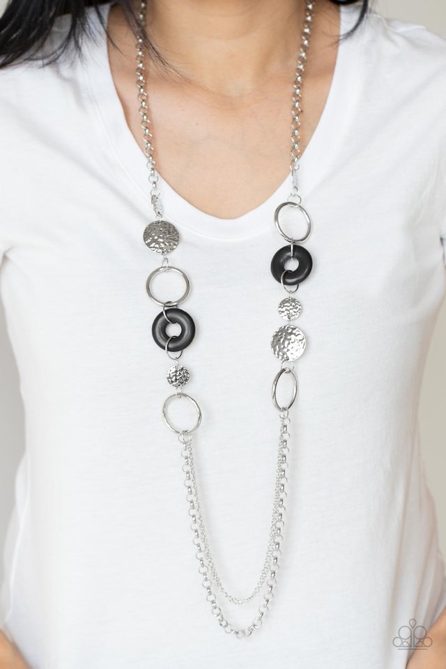 Grounded Glamour - Black - Paparazzi Necklace Image
