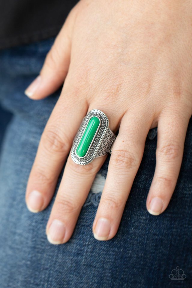 Dubai Distraction - Green - Paparazzi Ring Image