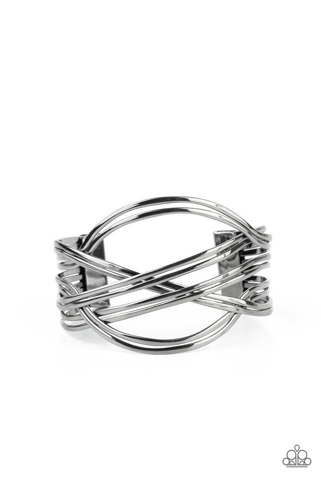 Hautely Hammered - Black - Paparazzi Bracelet Image