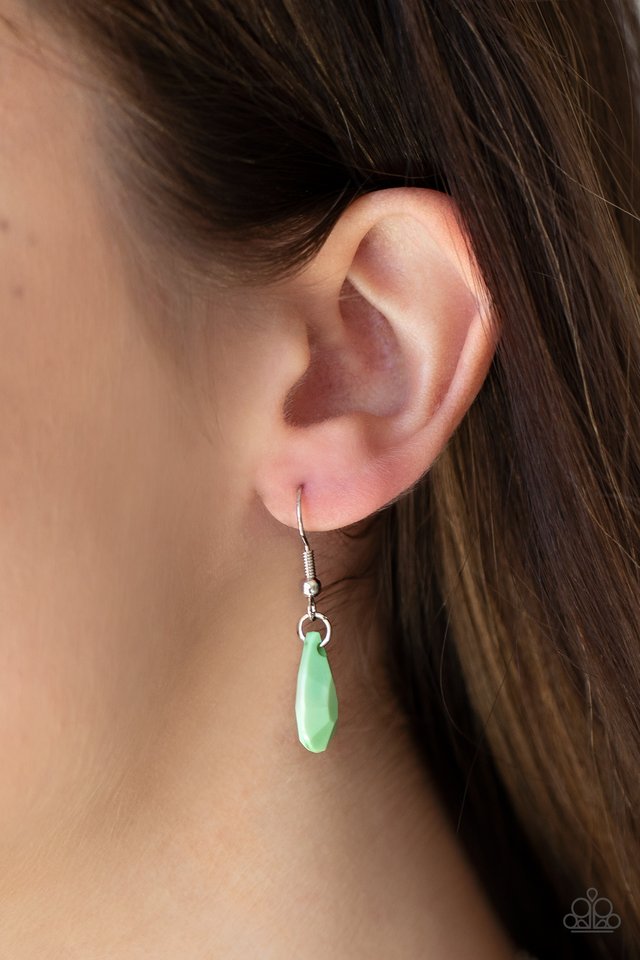 ​DROPLET Like Its Hot - Green - Paparazzi Necklace Image
