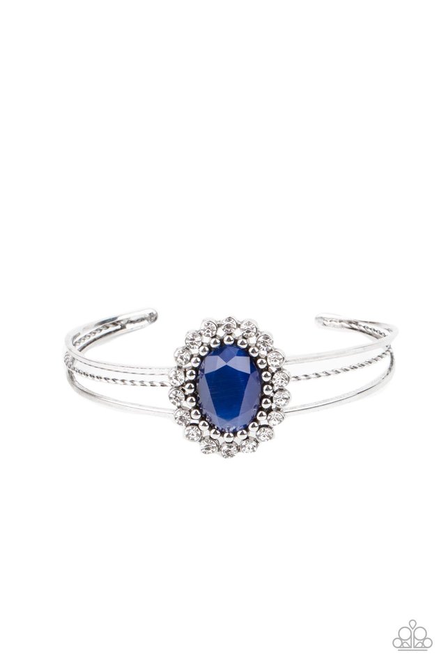 Prismatic Flower Patch - Blue - Paparazzi Bracelet Image