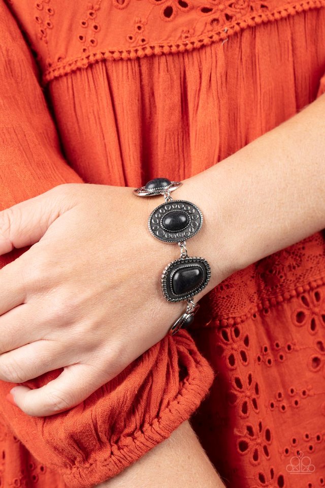 Taos Trendsetter - Black - Paparazzi Bracelet Image