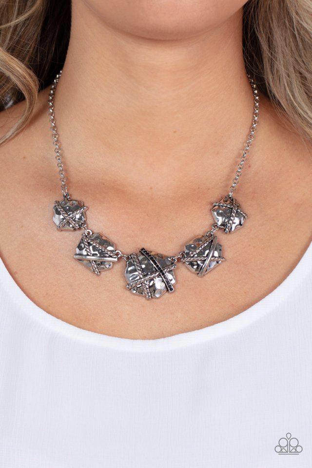 Keep Guard - Black - Paparazzi Necklace Image