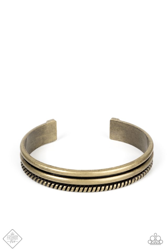Southern Spurs - Brass - Paparazzi Bracelet Image