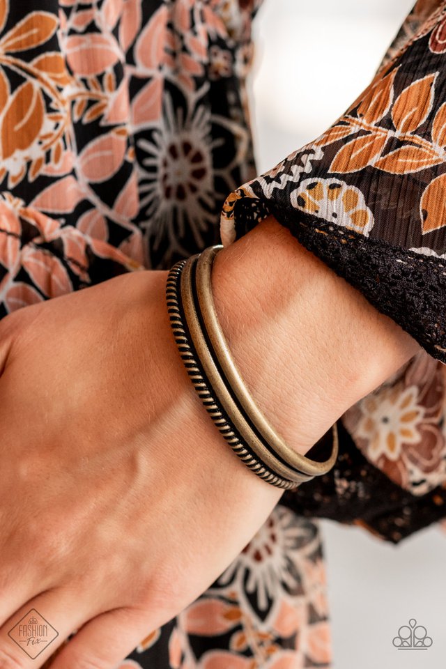 Southern Spurs - Brass - Paparazzi Bracelet Image