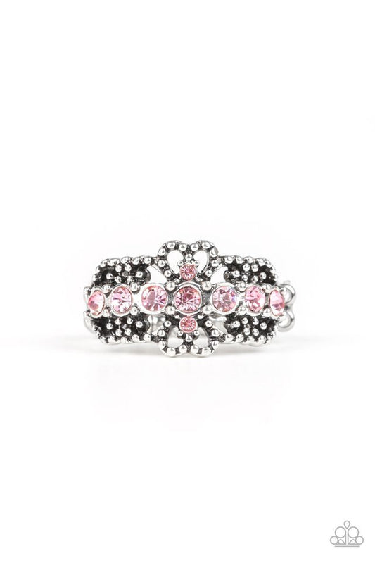 Paparazzi Ring ~ GLOW Your Mind - Pink