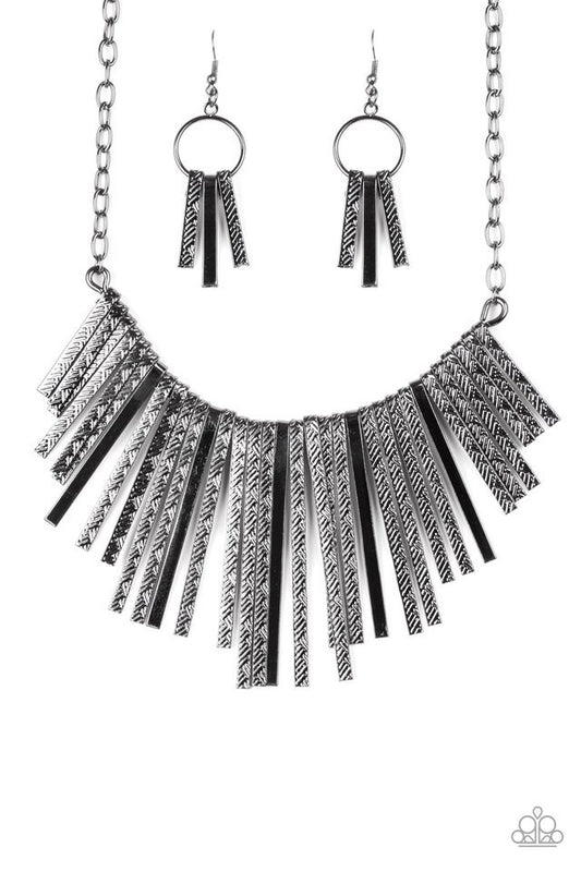 Paparazzi Necklace ~ Welcome To The Pack - Black