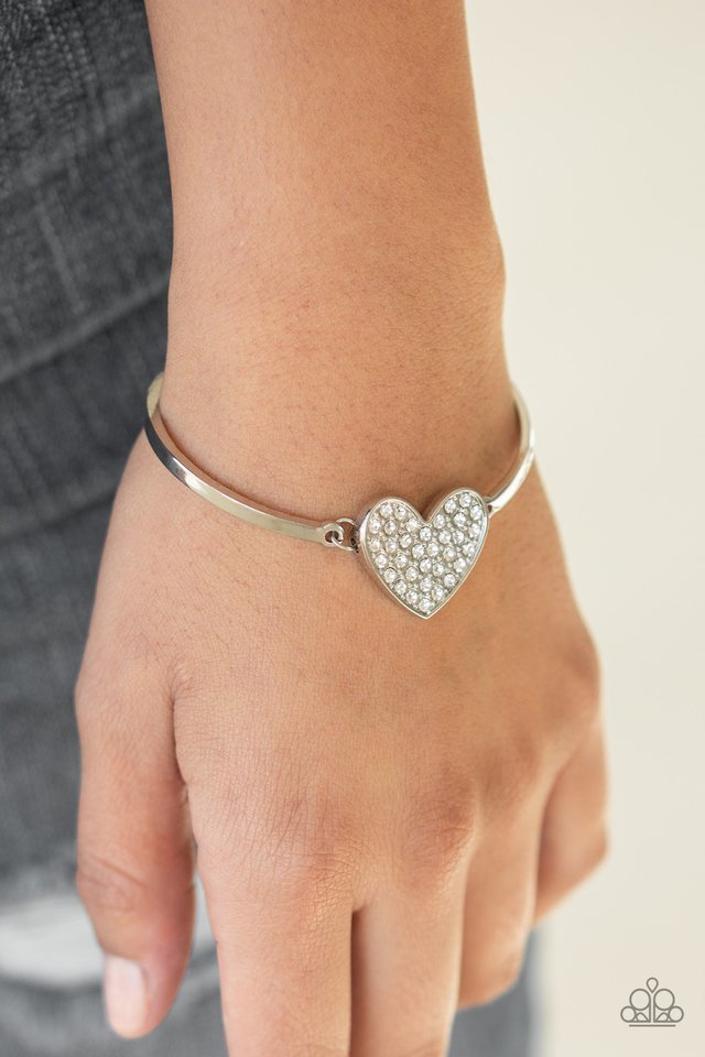 Paparazzi Bracelet ~ Heart-Stopping Shimmer - White