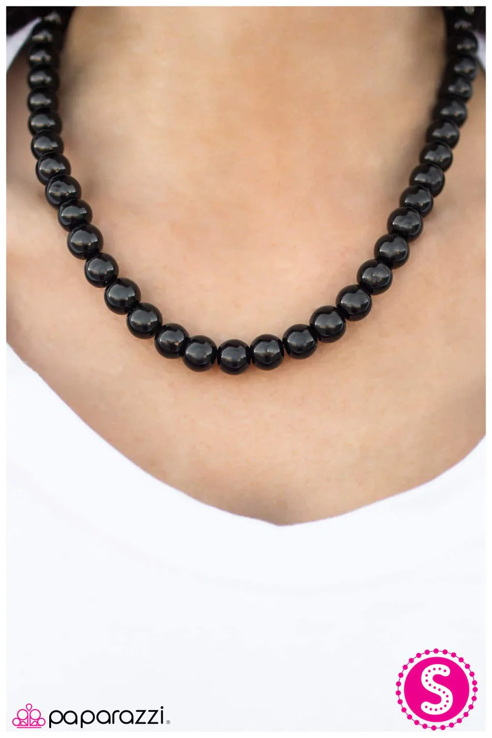 Paparazzi Necklace ~ Not Your Mamas Pearls -Black
