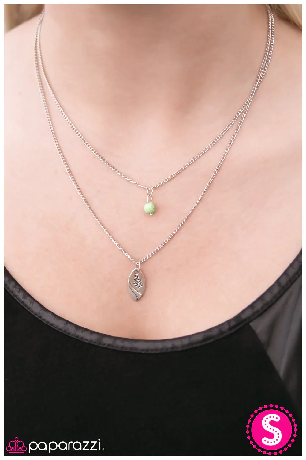 Paparazzi Necklace ~ One Tree Hill - Green