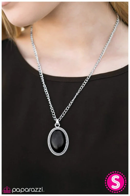 Paparazzi Necklace ~ Stagecoach - Black