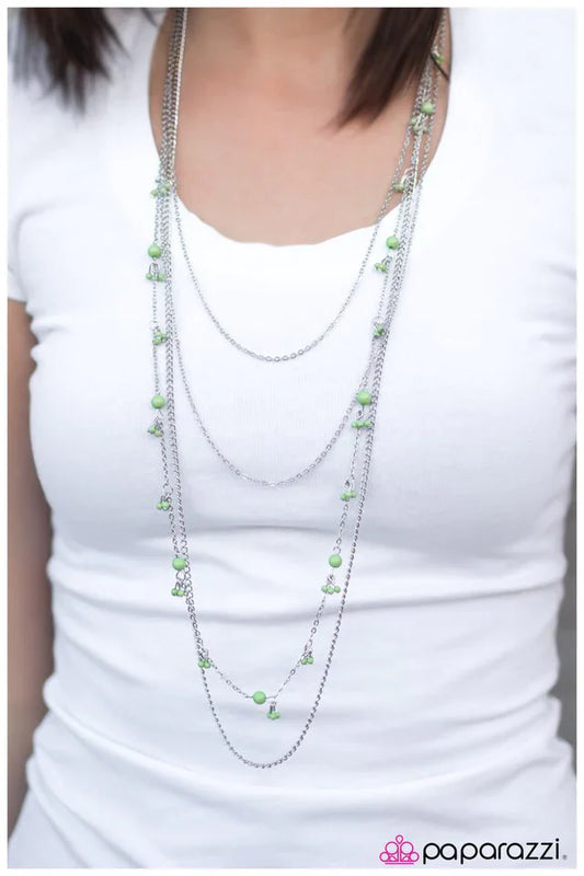 Paparazzi Necklace ~ Its a Date! - Green