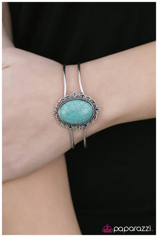 Paparazzi Bracelet ~ The Grand Tour - Blue