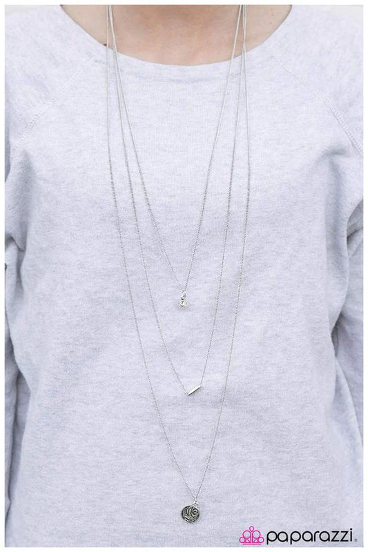 Paparazzi Necklace ~ The Leader Of The Pack - White