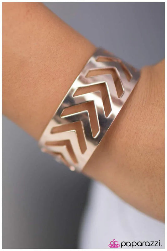 Paparazzi Bracelet ~ Follow The Leader - Rose Gold